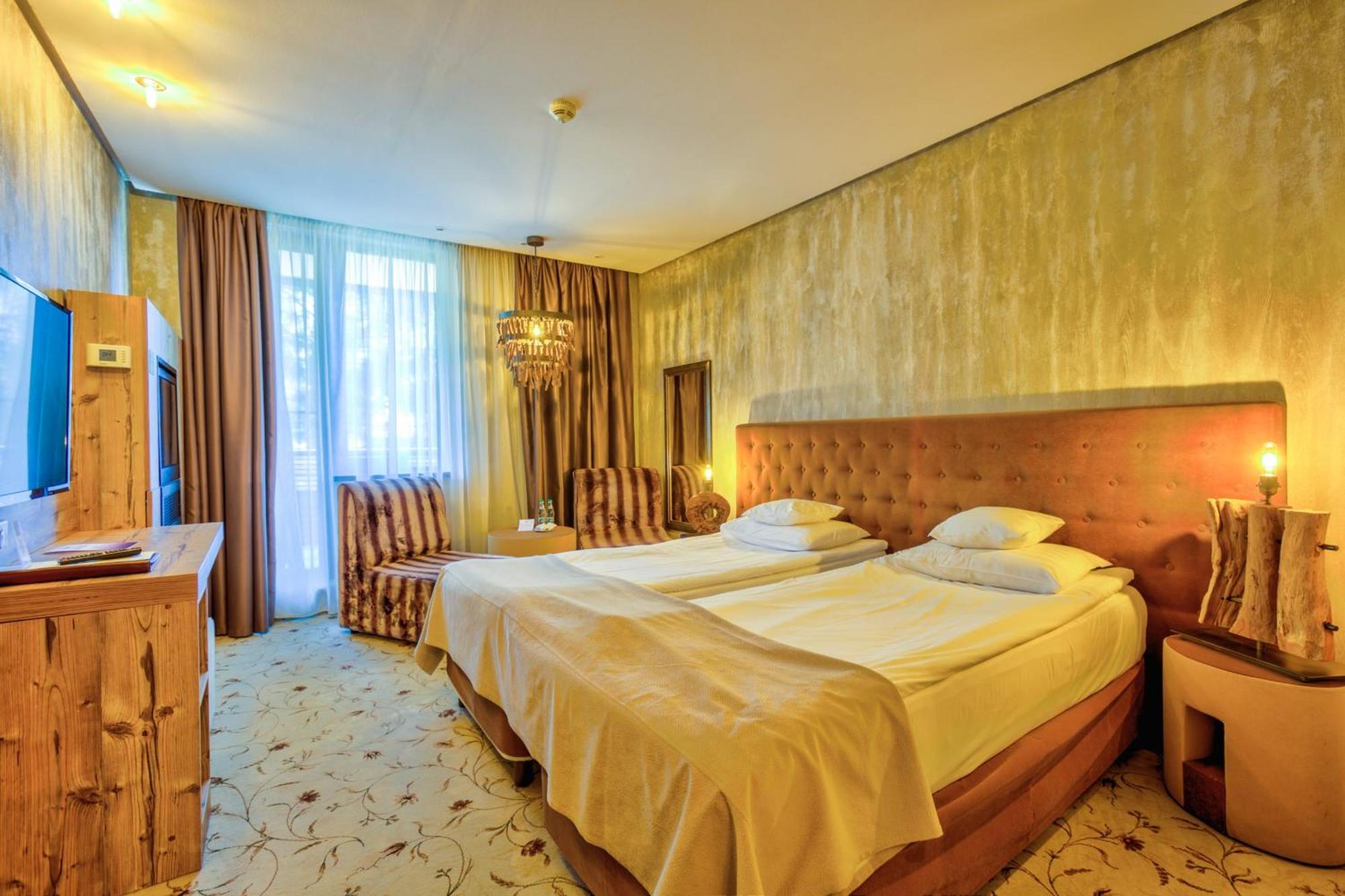 Alpin Resort Hotel Poiana Brasov Exteriör bild