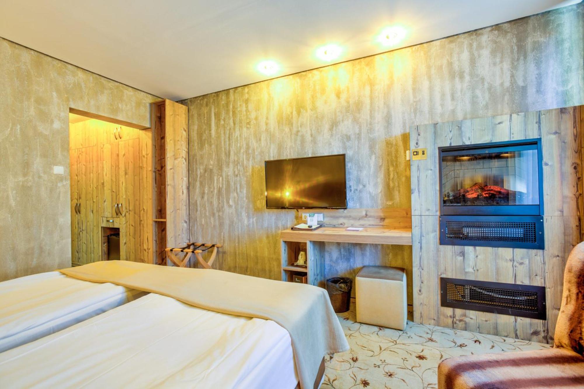 Alpin Resort Hotel Poiana Brasov Exteriör bild